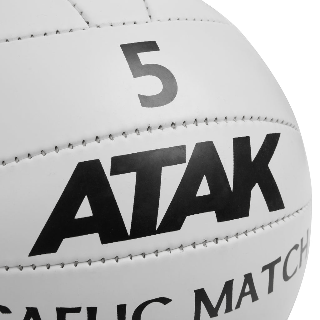 Footballs Match