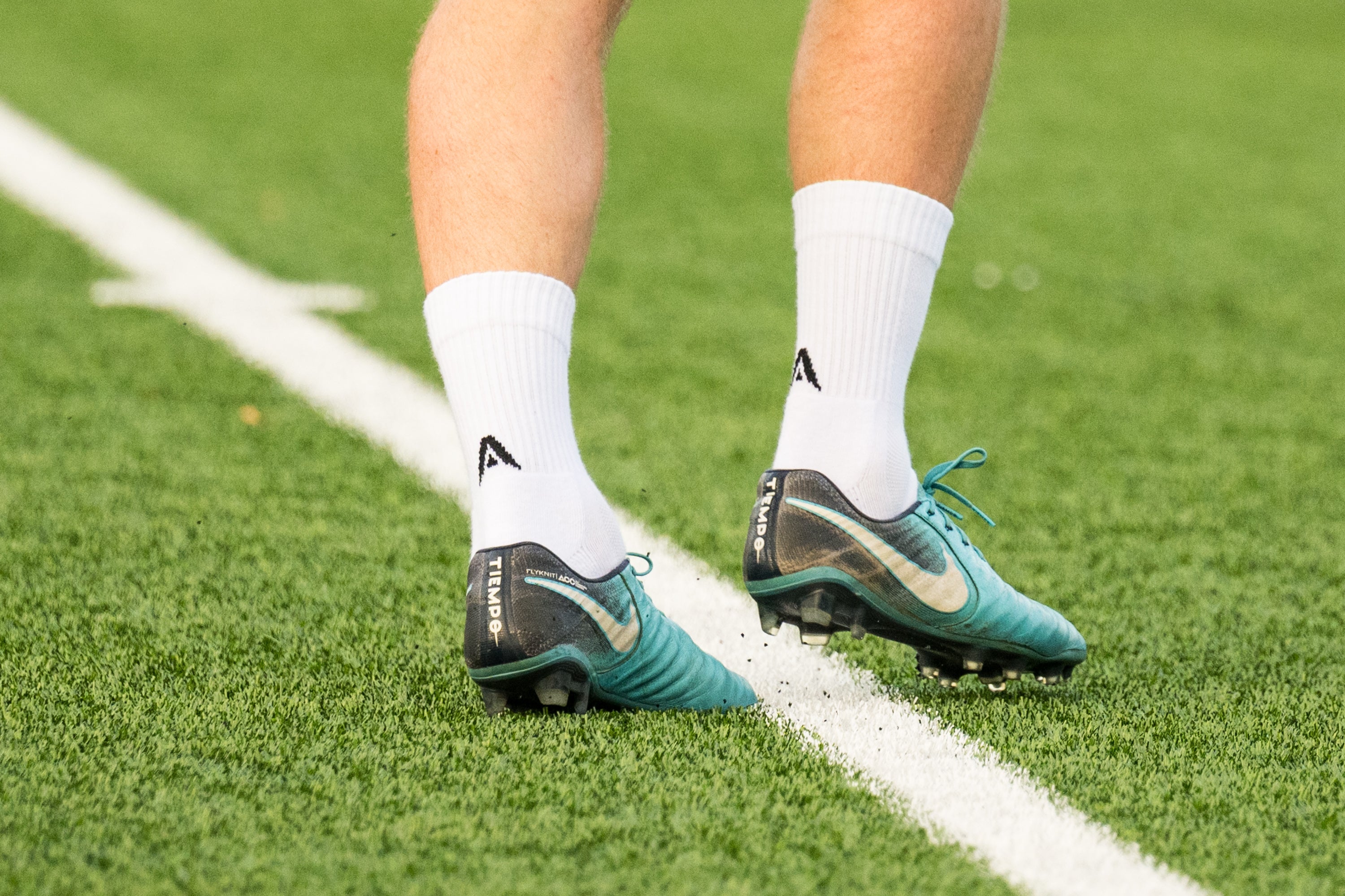 Grip Socks Mid Leg Light Senior